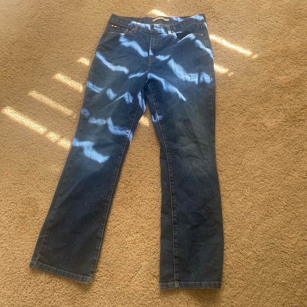 Tommy Hilfiger dark wash jeans